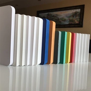 Vit PVC-skiva 17mm